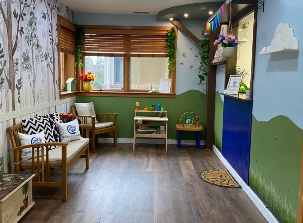 The warm, welcoming waiting area at Traina Behavioral's Langhorne center